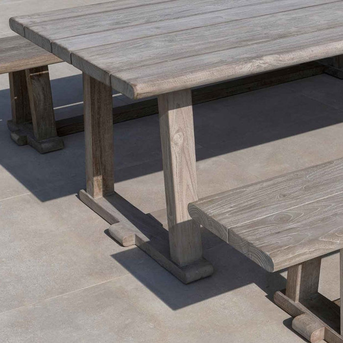 JOYA outdoor dining table made of natural regenerated teak