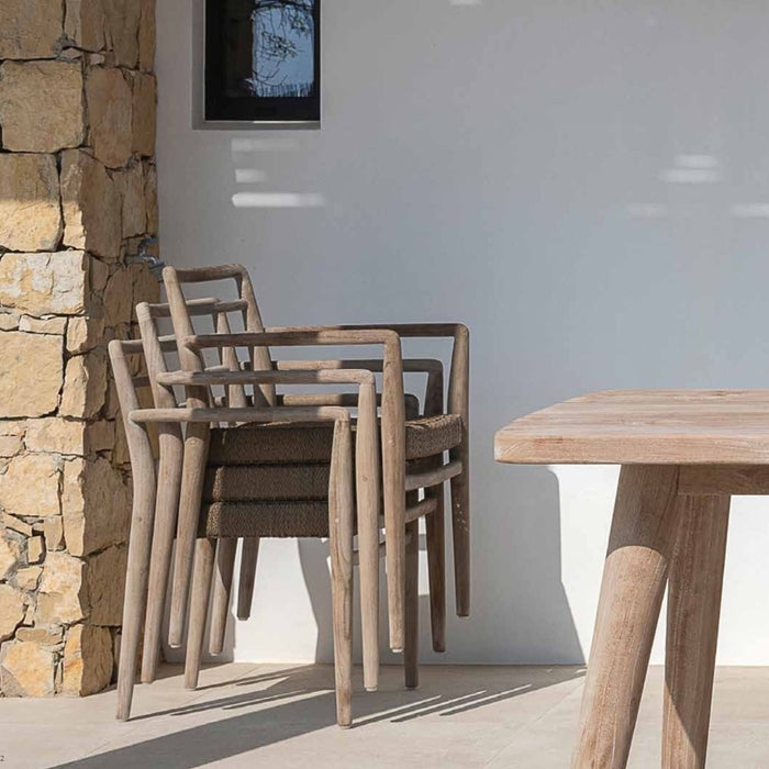 JADA dining chair made of reclaimed teak wood with armrests